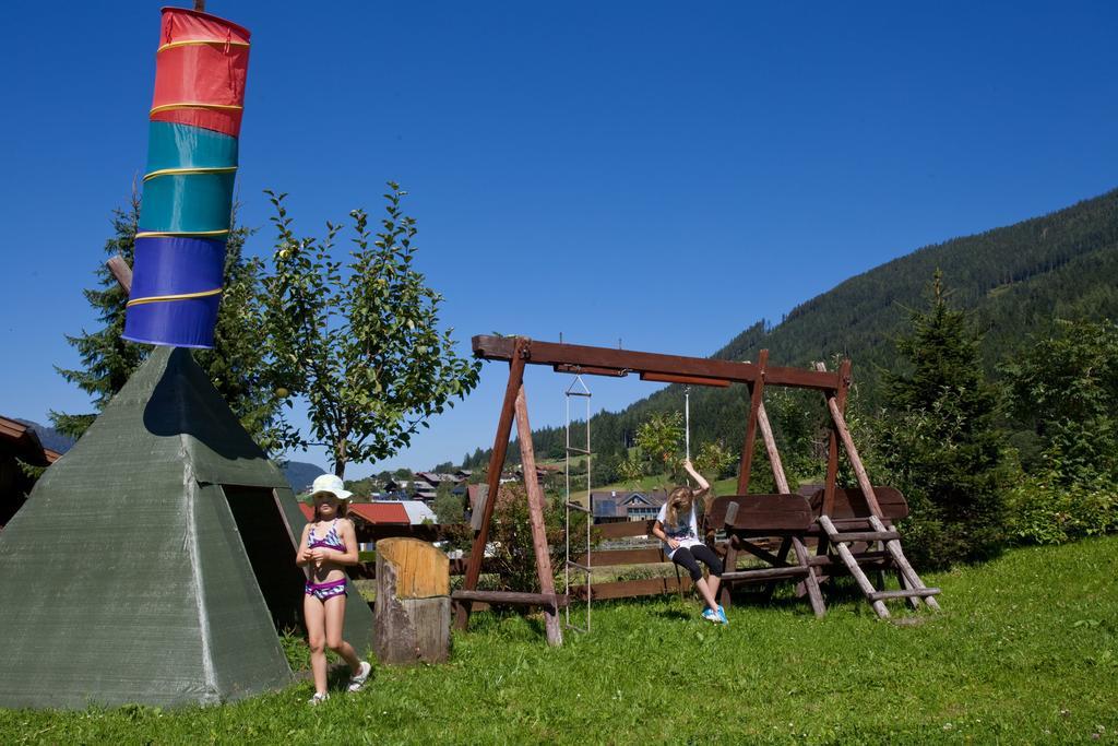 Familiengästehaus Ingrid Sankt Martin am Tennengebirge Exterior foto