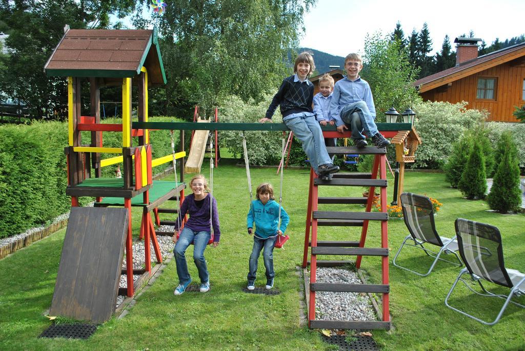 Familiengästehaus Ingrid Sankt Martin am Tennengebirge Exterior foto